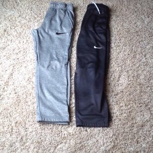 2 Nike sweatpants
